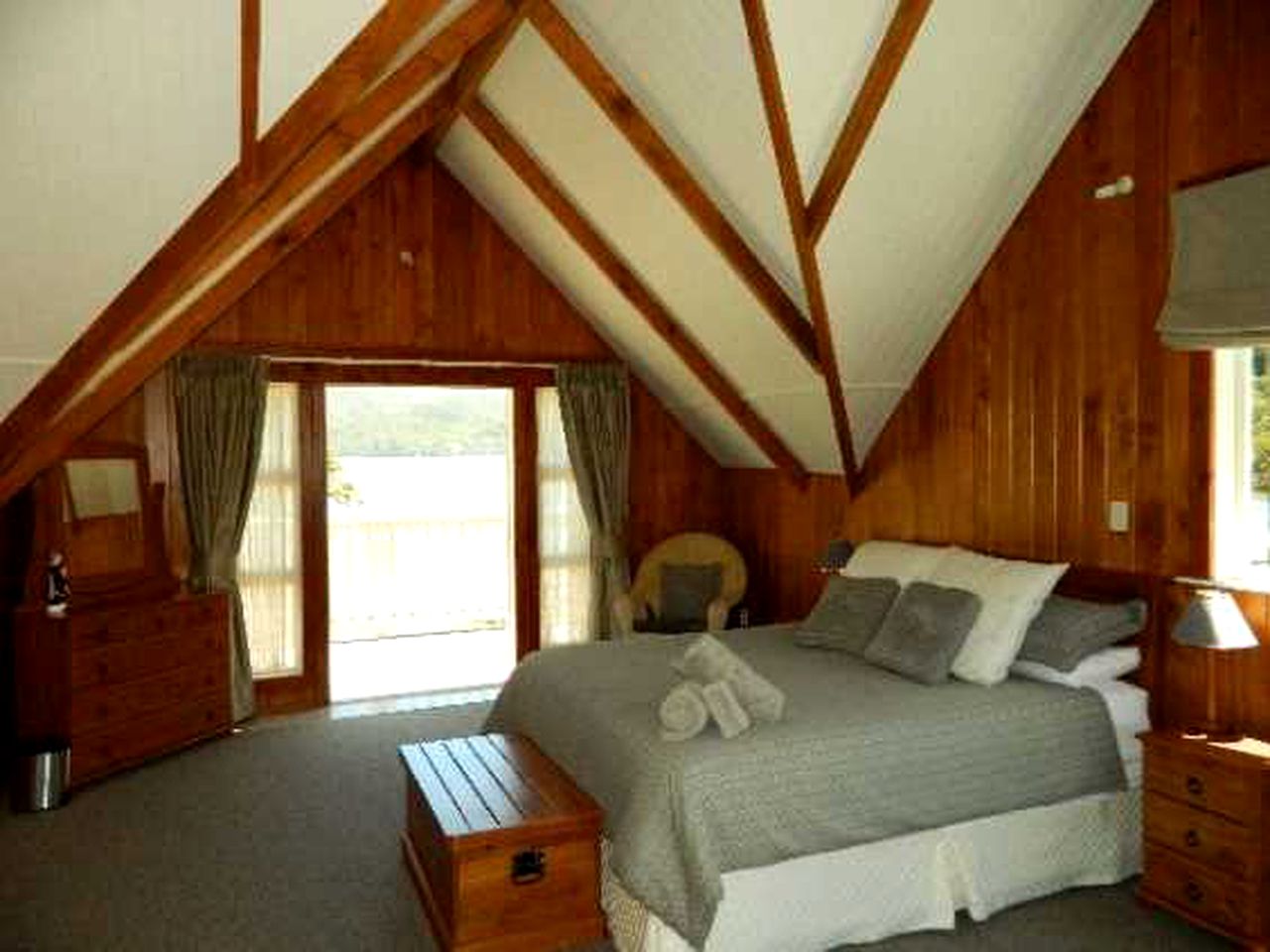 Spacious Lodge Rental in Tryphena, Great Barrier Island, New Zealand