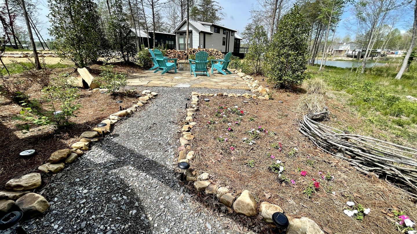 Amazing Lake Close Cabin with Fire Pit in Tracy City, Tennessee
