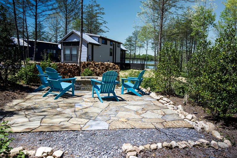 Cabins (United States of America, Tracy City, Tennessee)