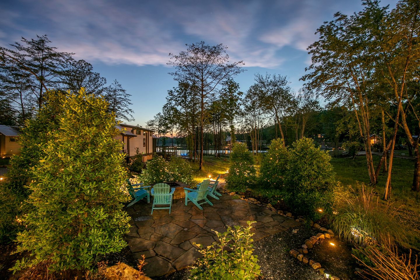 Amazing Lake Close Cabin with Fire Pit in Tracy City, Tennessee