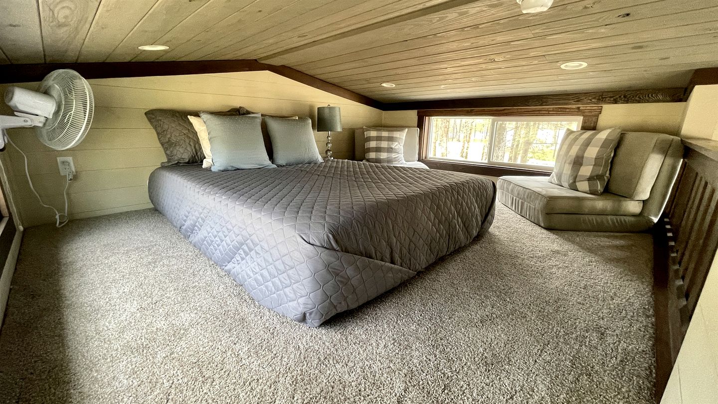 Amazing Lake Close Cabin with Fire Pit in Tracy City, Tennessee