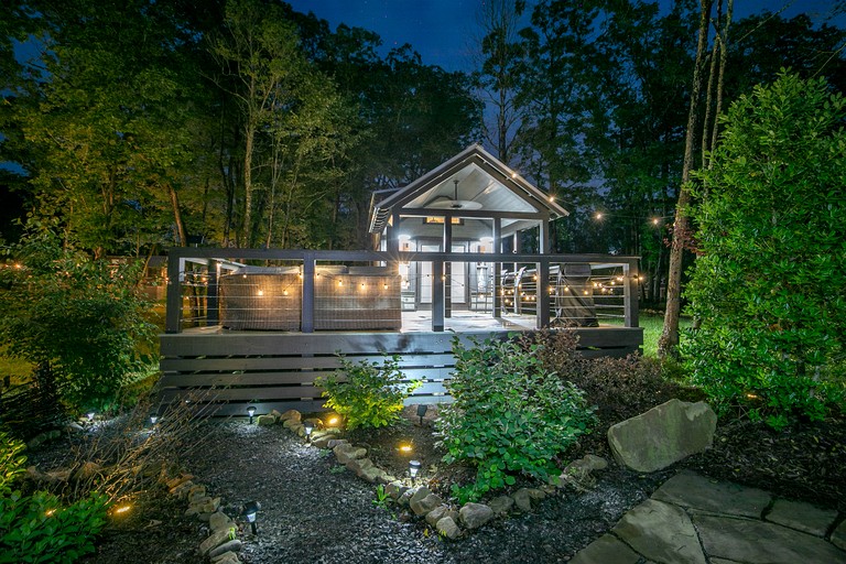 Cabins (United States of America, Tracy City, Tennessee)