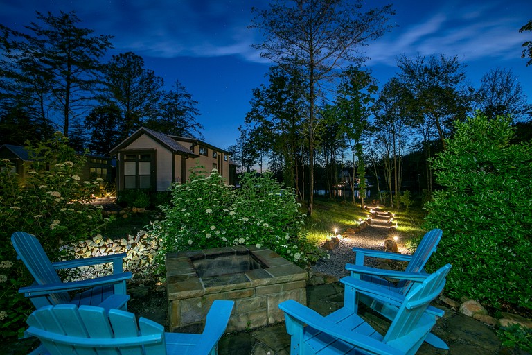 Cabins (United States of America, Tracy City, Tennessee)