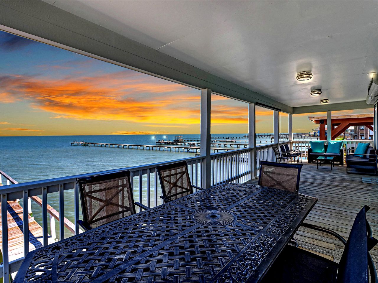 Waterfront Rockport Home with Private 300’ Fishing Pier near Copano Bay, Texas