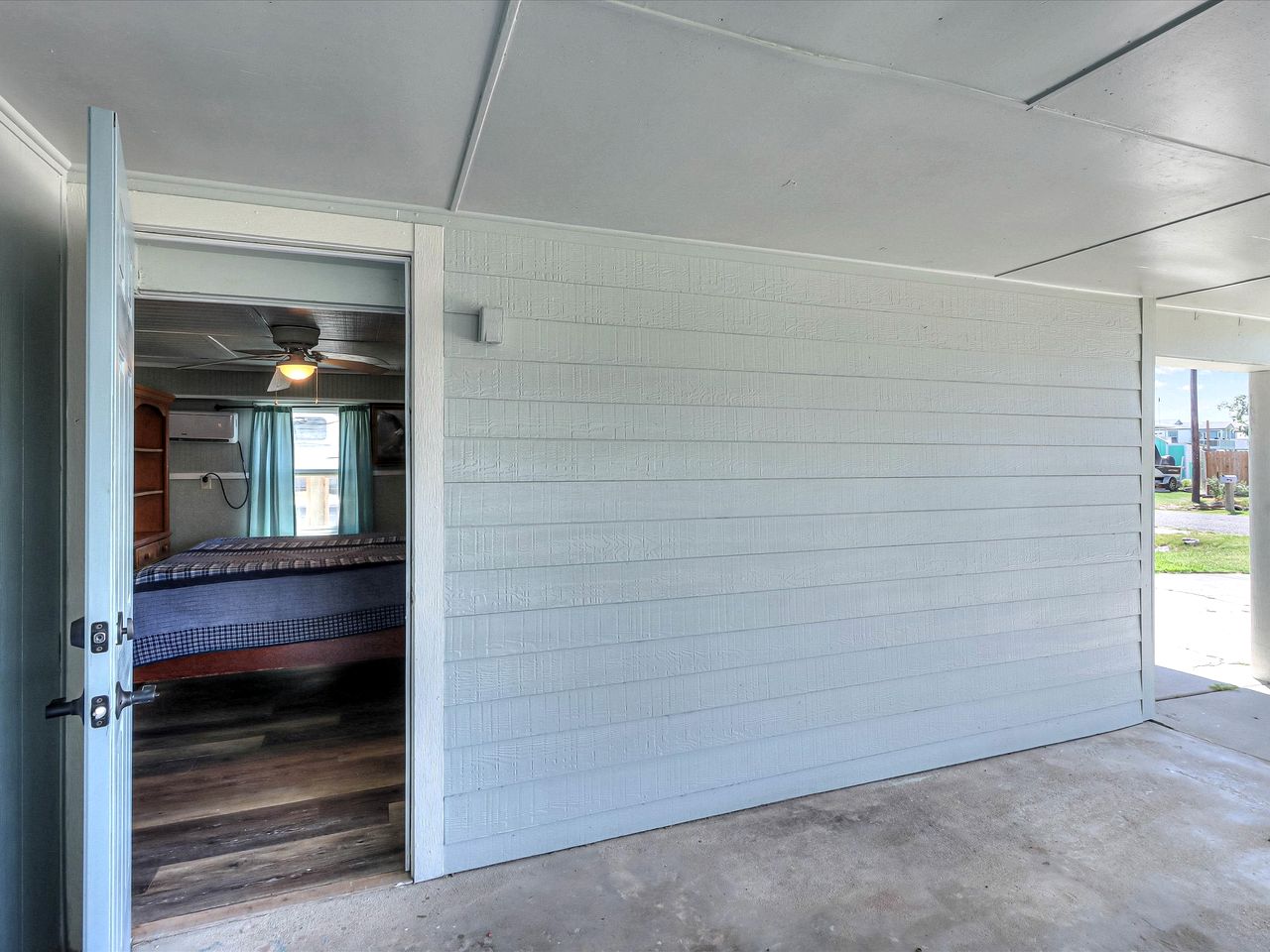 Picturesque Beach House with Fantastic Views in Rockport, Texas