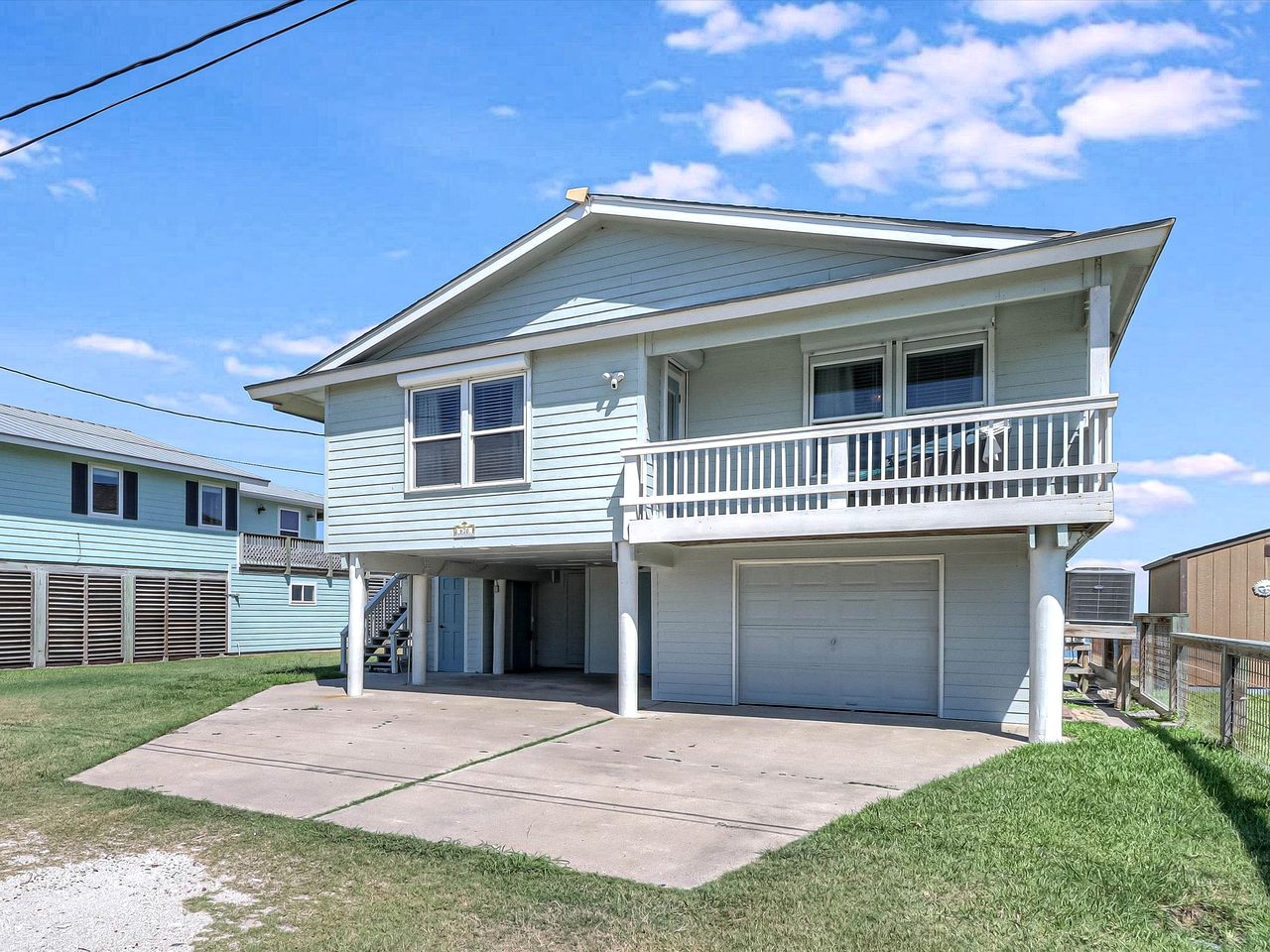 Picturesque Beach House with Fantastic Views in Rockport, Texas