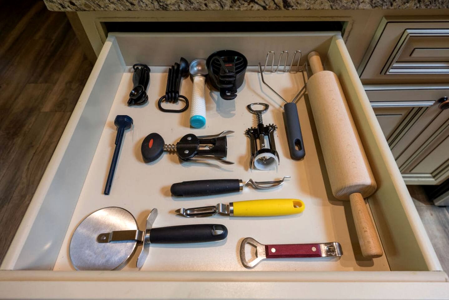 Charming Forest Cabin with Hot Tub & Fire Pit near Gatlinburg, Tennessee