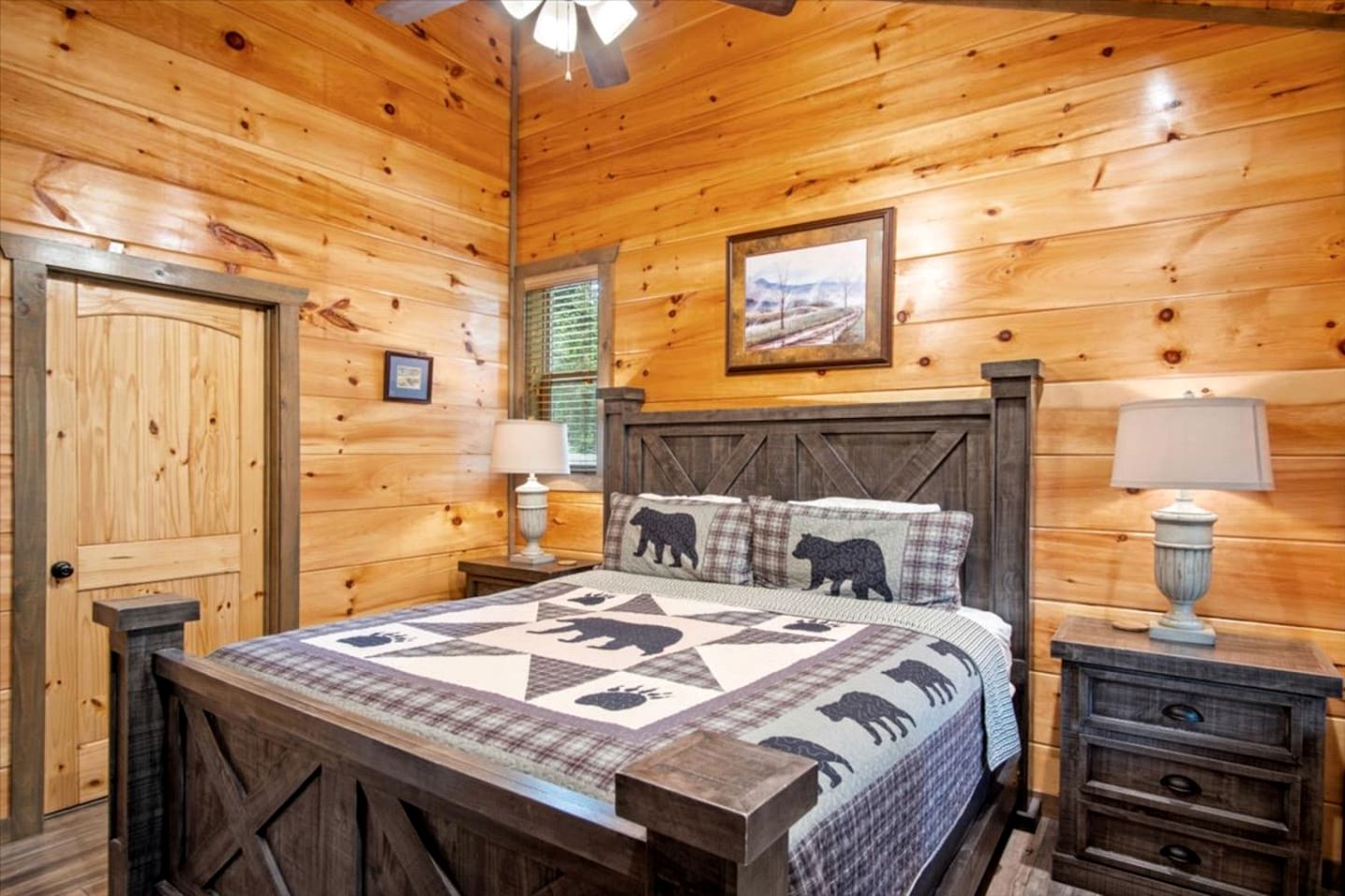 Charming Forest Cabin with Hot Tub & Fire Pit near Gatlinburg, Tennessee