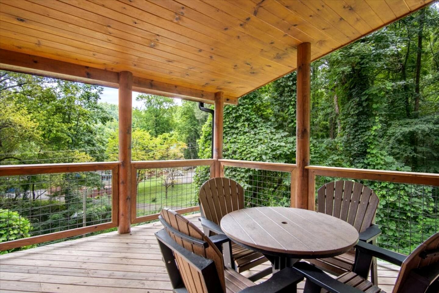 Charming Forest Cabin with Hot Tub & Fire Pit near Gatlinburg, Tennessee