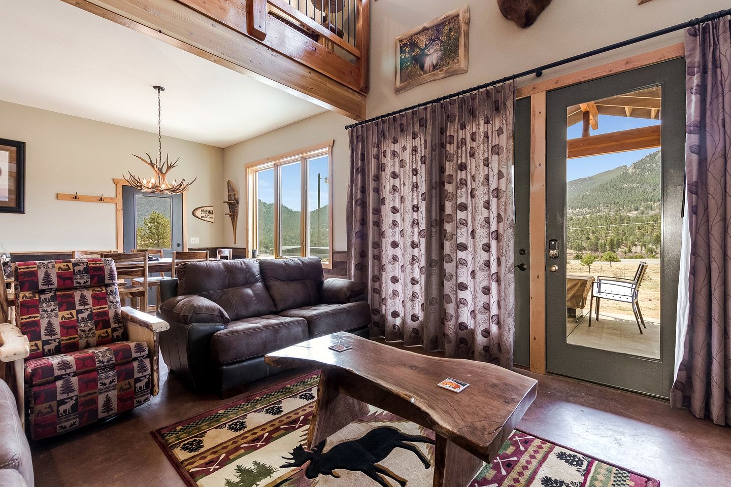 Idyllic Retreat with Private Hot Tub near Rocky Mountain National Park and Estes Park, Colorado