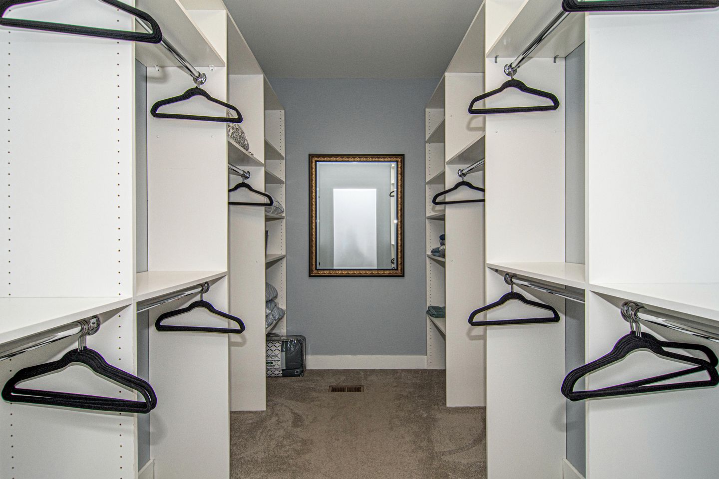 Amazing Cabin with Stunning Forest Sights in Chattanooga, Tennessee