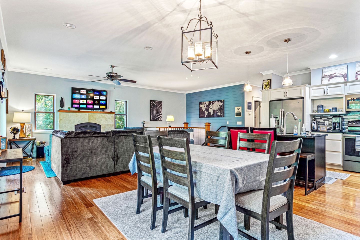 Amazing Cabin with Stunning Forest Sights in Chattanooga, Tennessee