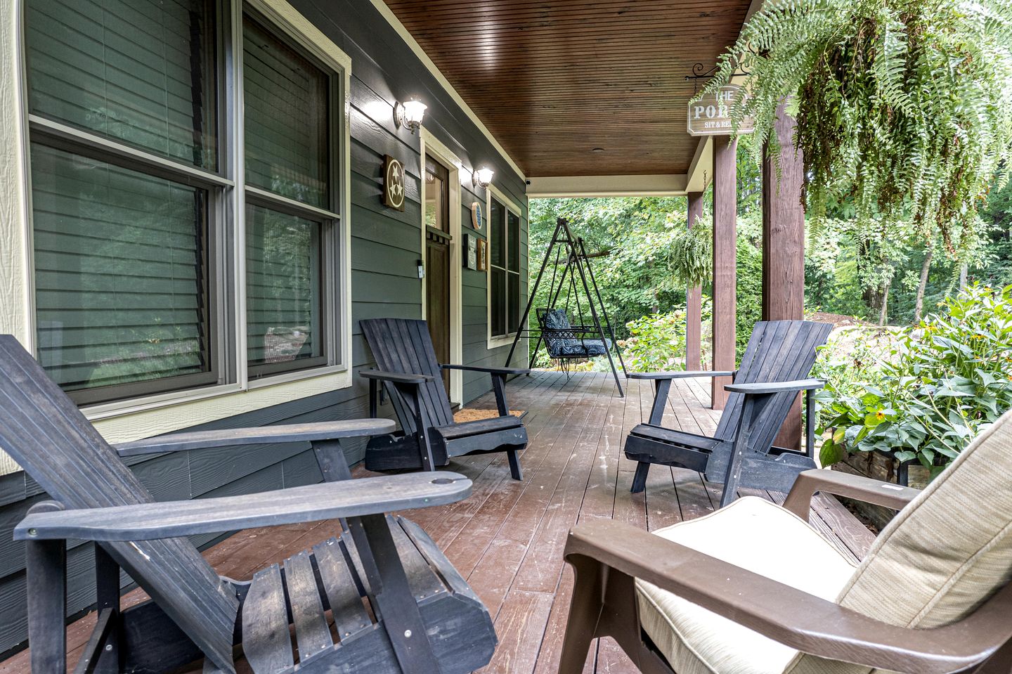 Amazing Cabin with Stunning Forest Sights in Chattanooga, Tennessee