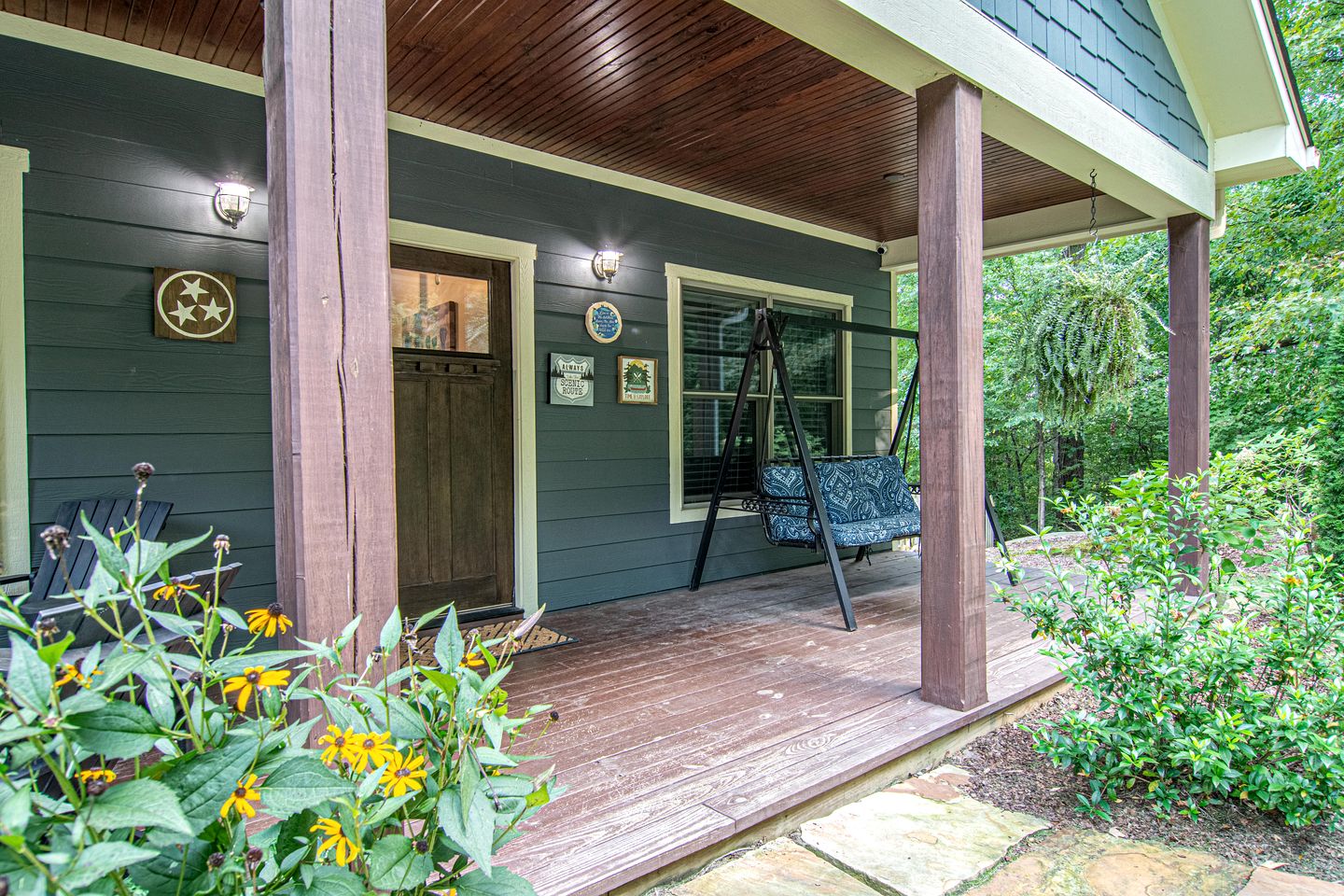 Amazing Cabin with Stunning Forest Sights in Chattanooga, Tennessee