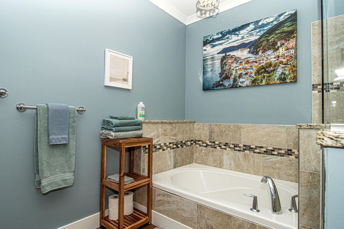 Amazing Cabin with Stunning Forest Sights in Chattanooga, Tennessee