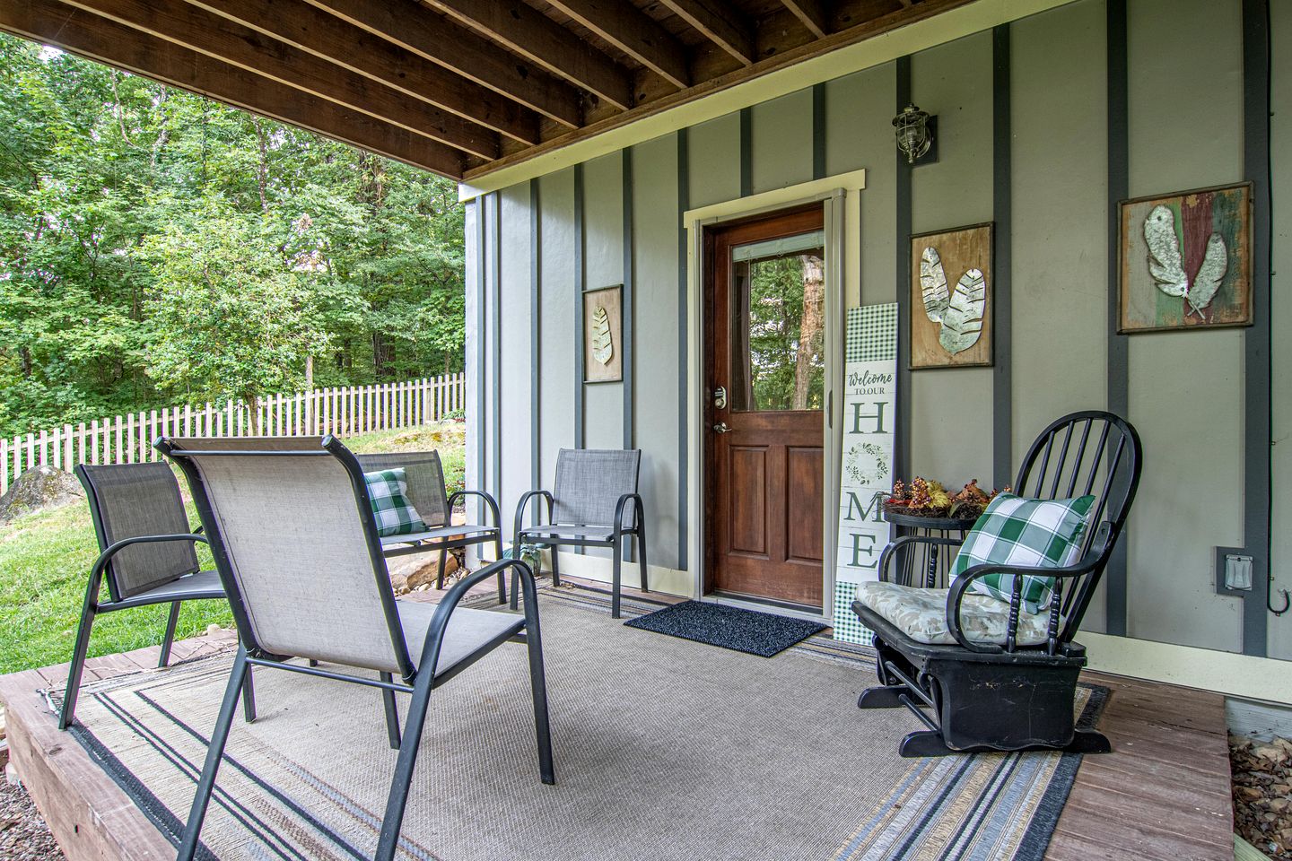 Cozy Spacious Cabin with Beautiful Hiking Trails in Tennessee