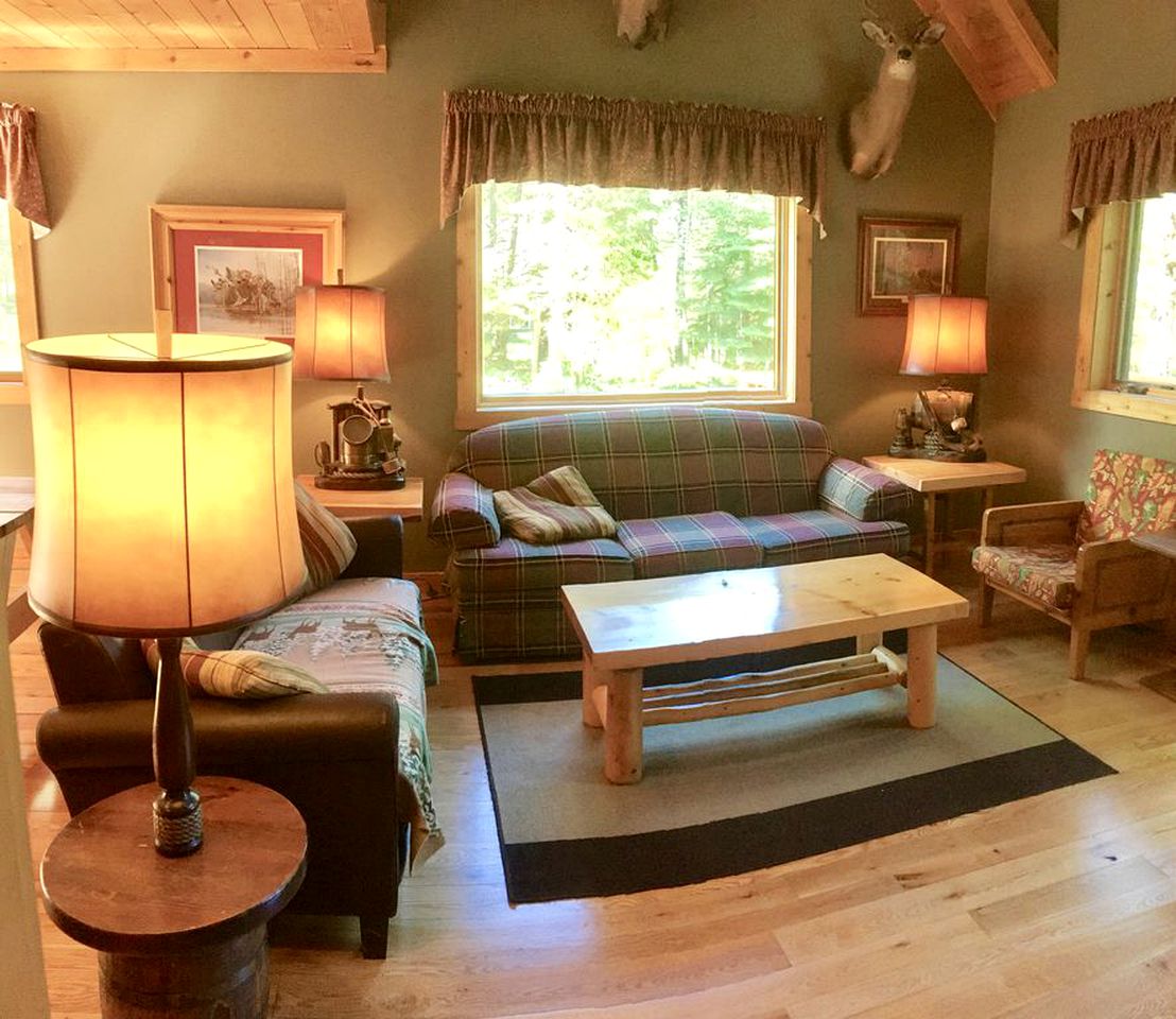 Cozy and Spacious Log Cabin Rental near Burt Lake State Park in Michigan