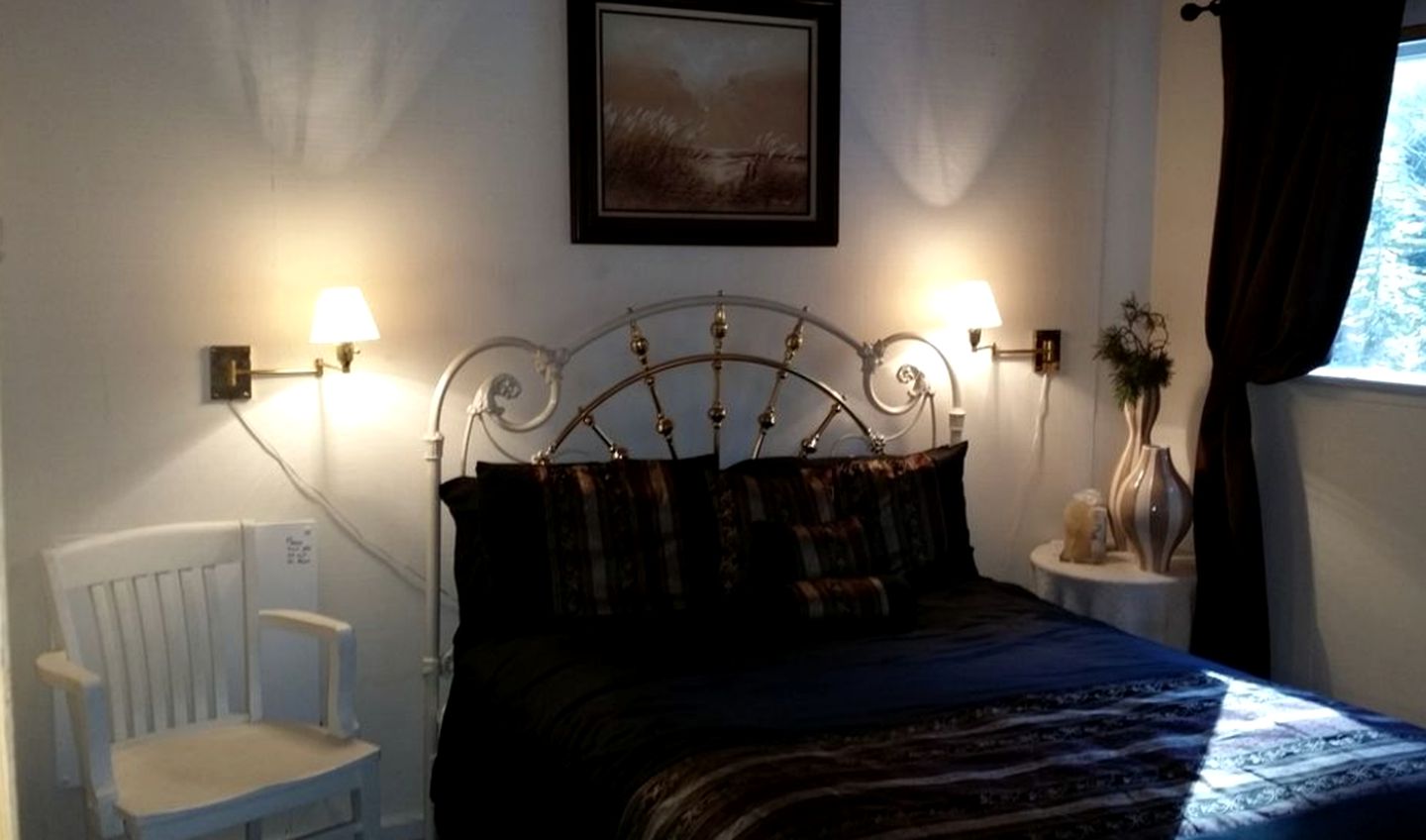 Charming Log Cabin Rental near Huntington Lake in the Sierra Nevada of California