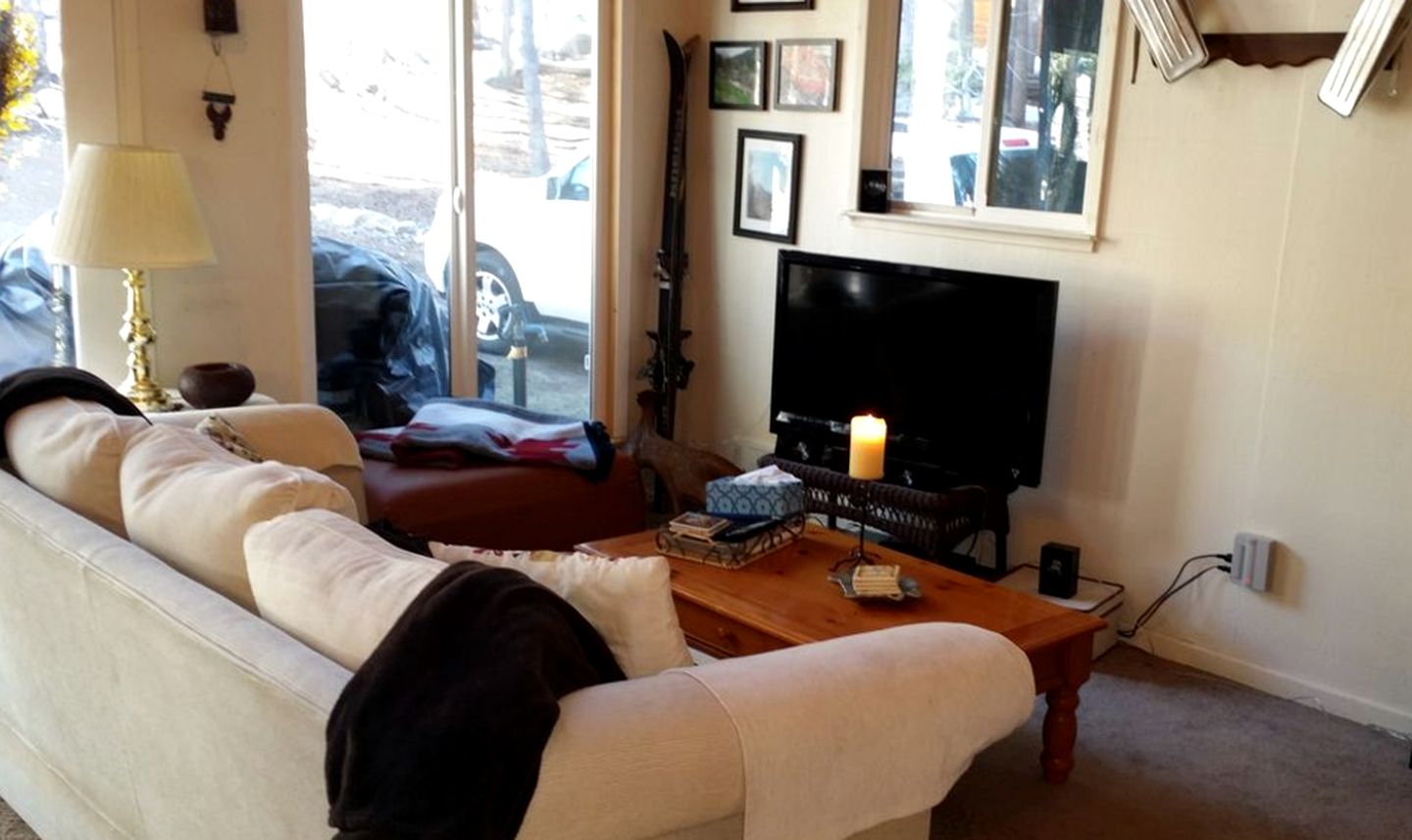 Charming Log Cabin Rental near Huntington Lake in the Sierra Nevada of California