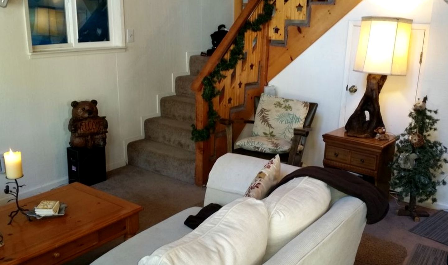 Charming Log Cabin Rental near Huntington Lake in the Sierra Nevada of California