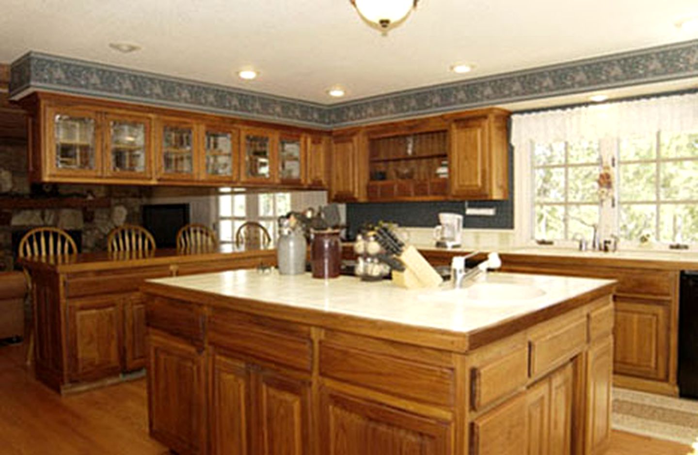 Charming Suite Perfect for a Weekend Getaway near Auburn, California