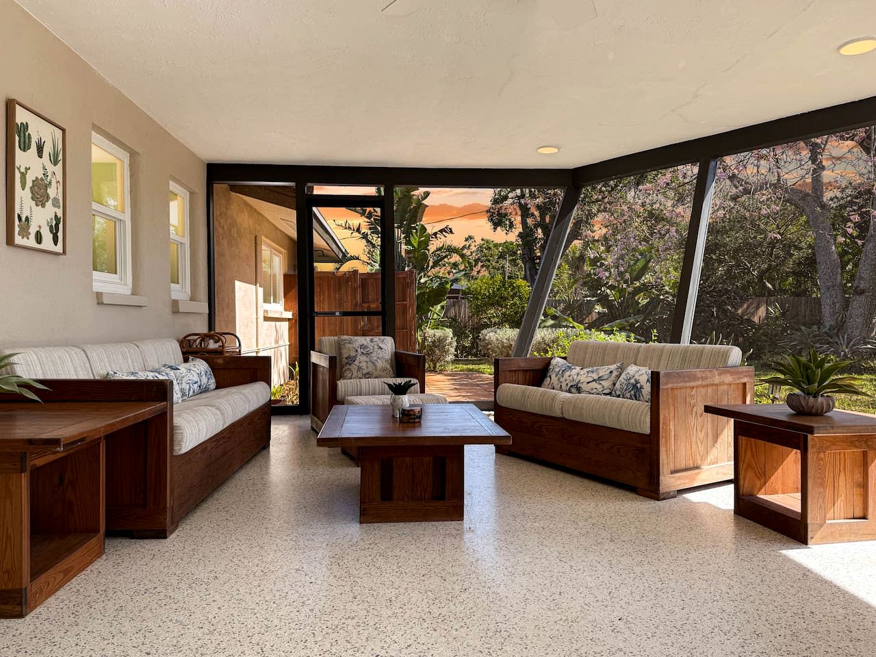 Private Oasis with Lanai and Lounge Space in Sarasota, Florida