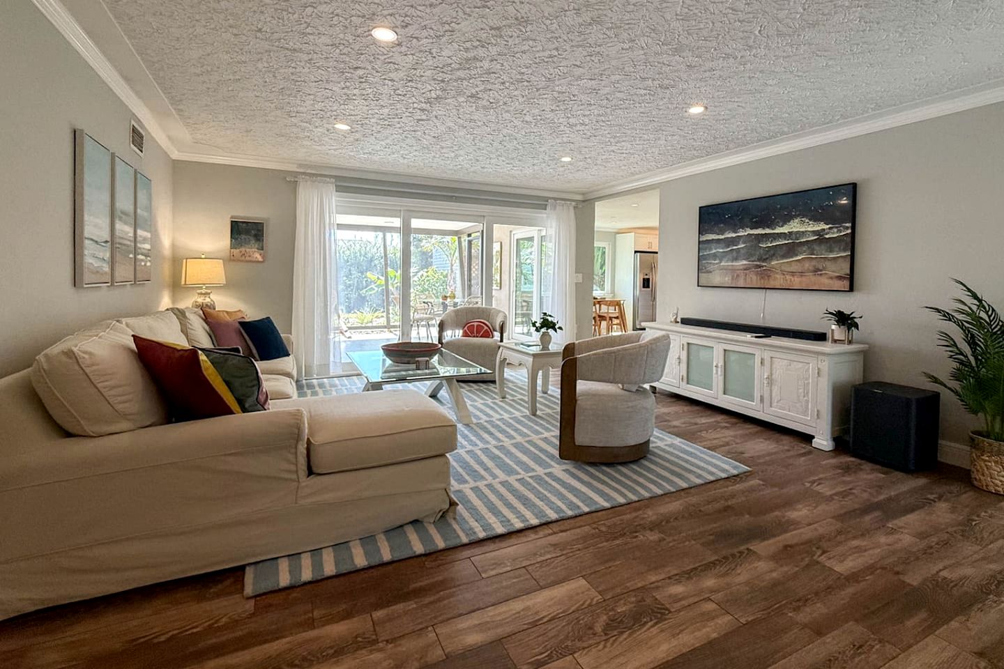 Private Oasis with Lanai and Lounge Space in Sarasota, Florida