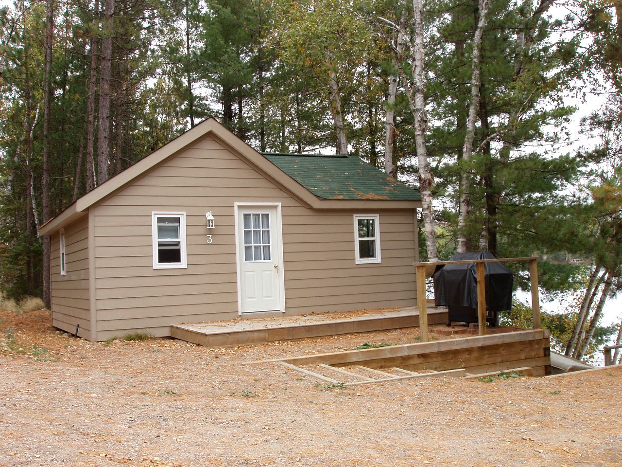 Silver Birch Cottages, Cottages 30481, Lake Saint Peter, Canada Glamping Hub