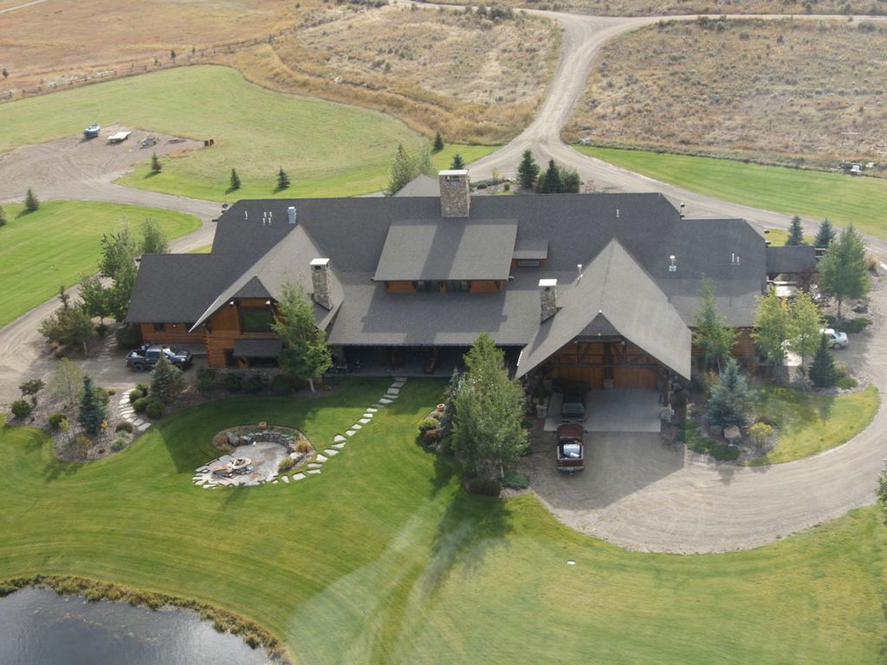 Breathtaking Lodge Suite Rental Overlooking Big Hole River in Melrose, Montana