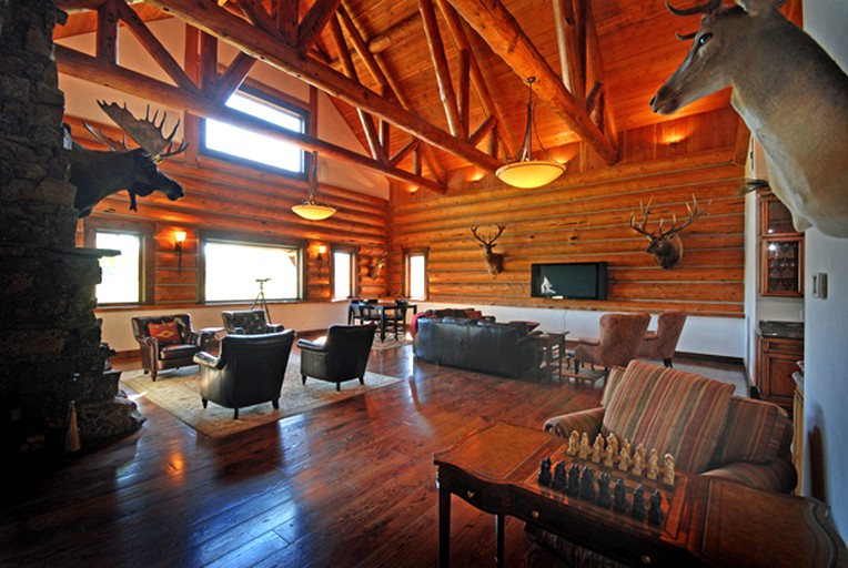 Nature Lodges (Melrose, Montana, United States)