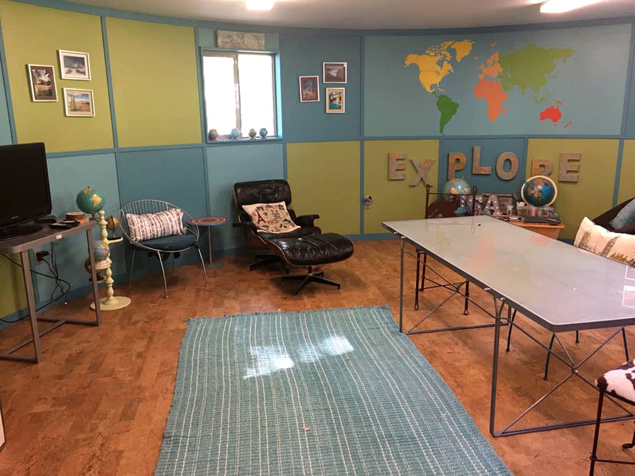 Impressive Cabin with Three Acres of Land near Portland, Oregon