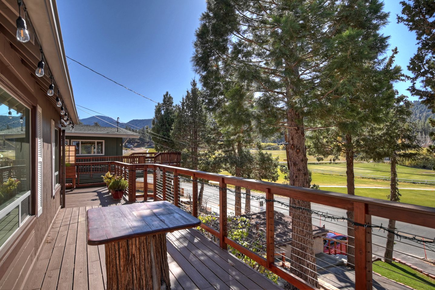Unwind with a View: Cabin Overlooking the Slopes in Big Bear Lake, California