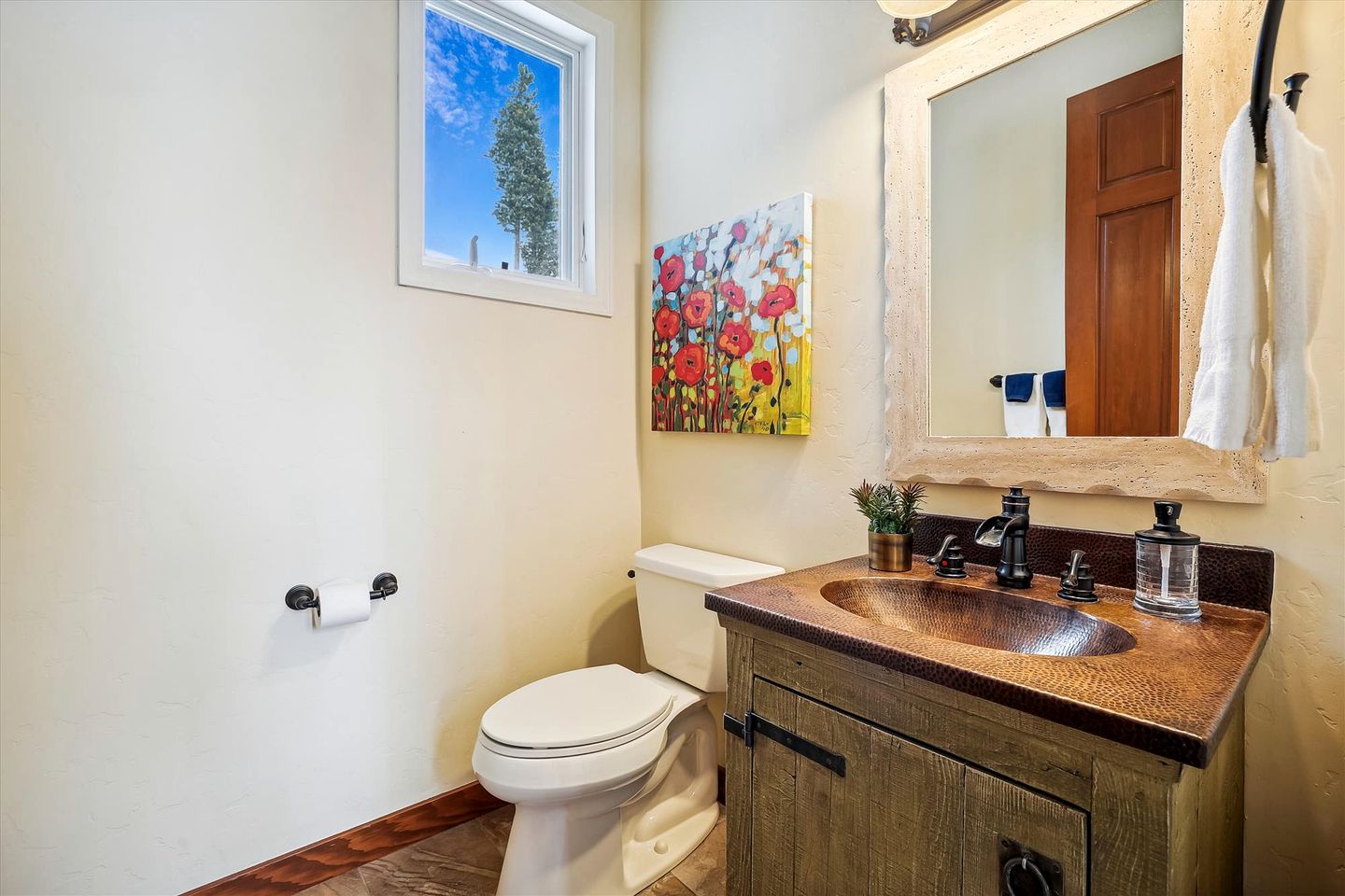 Incredible Family Cabin with Hot Tub and Mountain Views near Ski Slopes of Breckenridge, Colorado