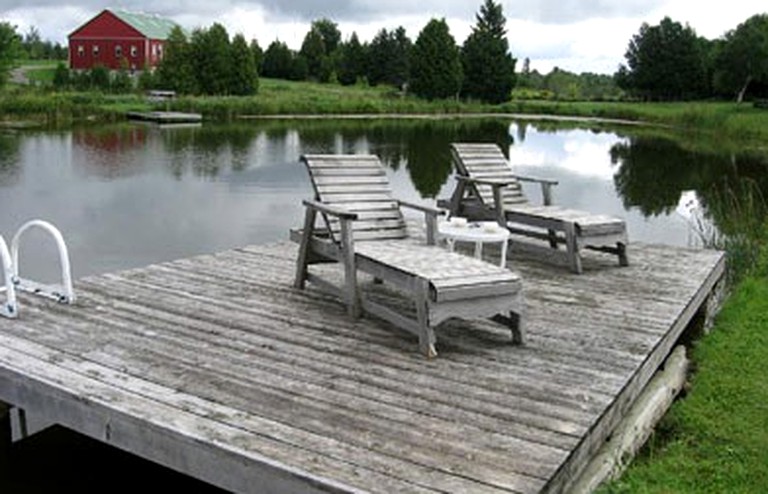 Villas (Flesherton, Ontario, Canada)