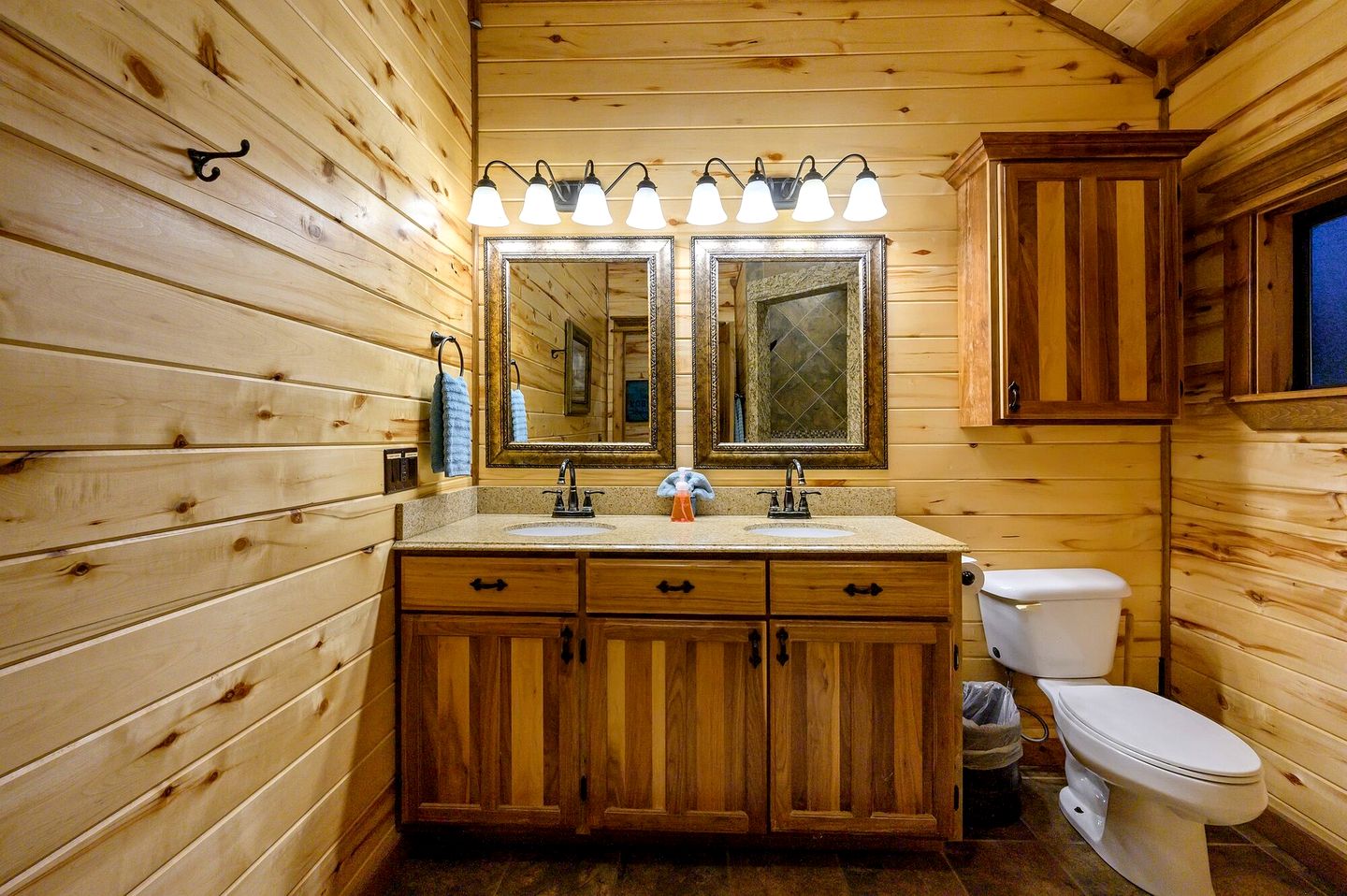 Rustic Two-Story Cabin with Hot Tub, Game Loft & Fireplace Near Broken Bow