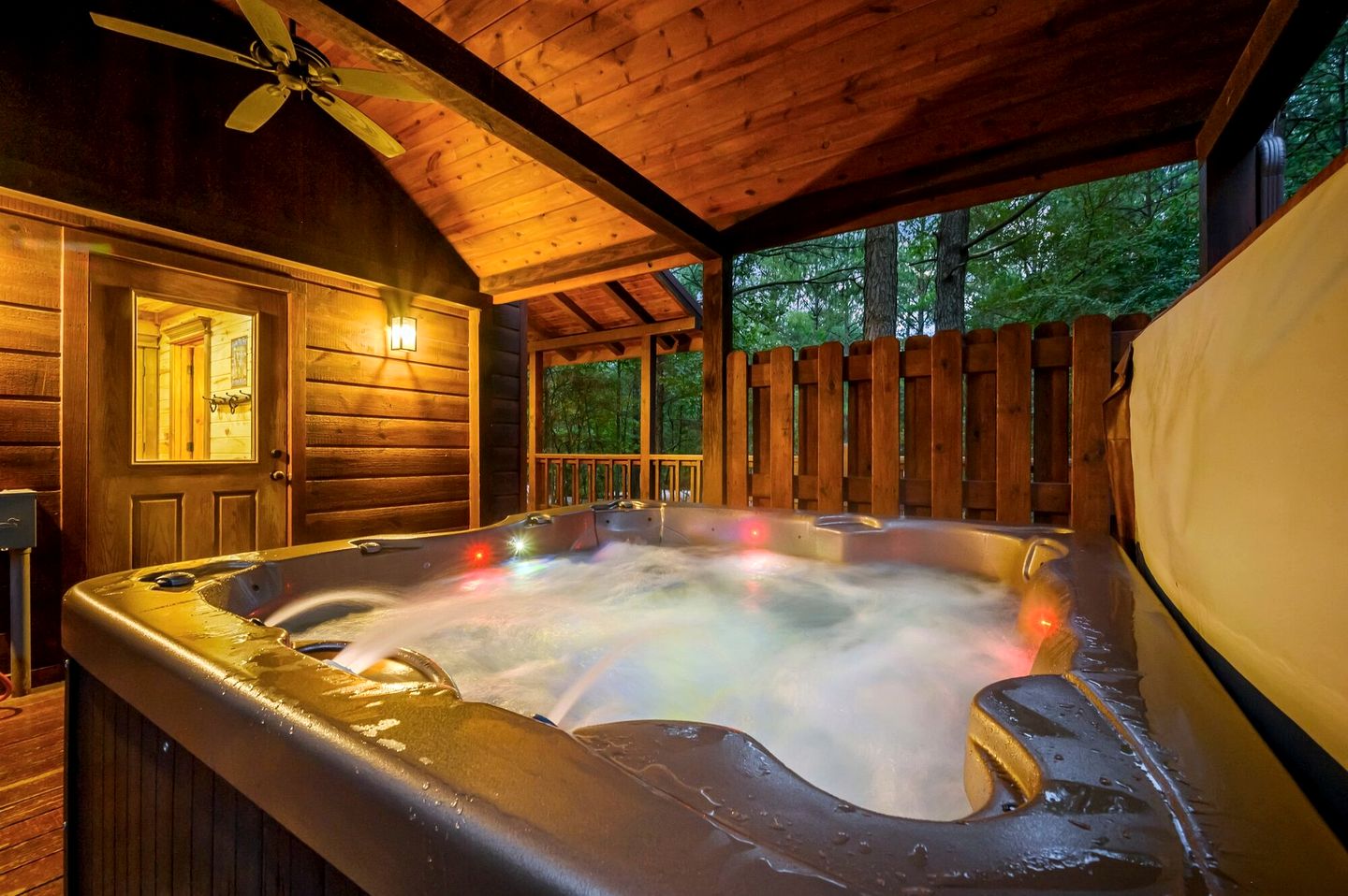 Rustic Two-Story Cabin with Hot Tub, Game Loft & Fireplace Near Broken Bow