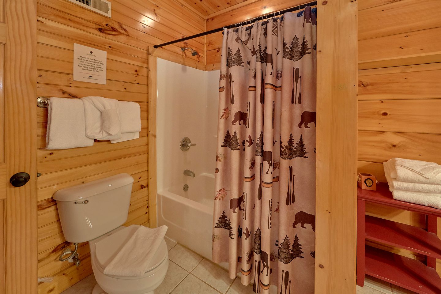 Enormous and Luxurious Cabin Rental for Amazing Getaways near the Great Smoky Mountains, Tennessee