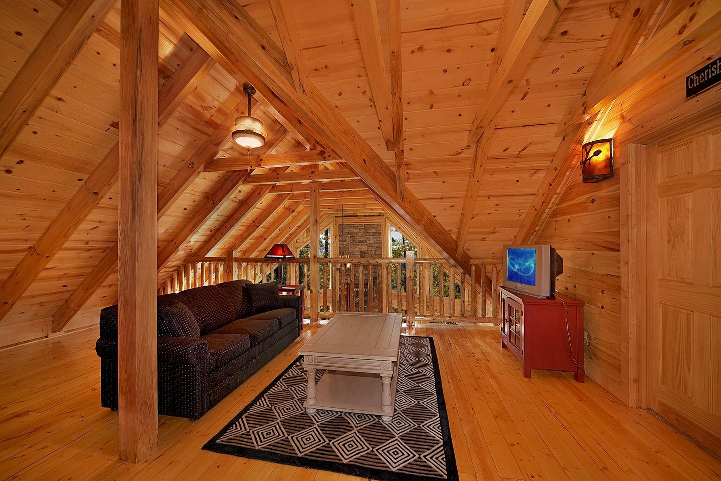 Enormous and Luxurious Cabin Rental for Amazing Getaways near the Great Smoky Mountains, Tennessee