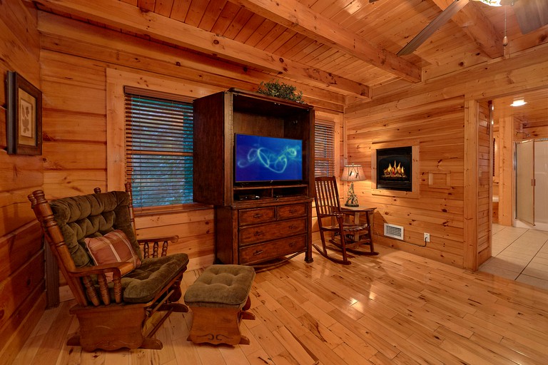 Cabins (United States, Gatlinburg, Tennessee)