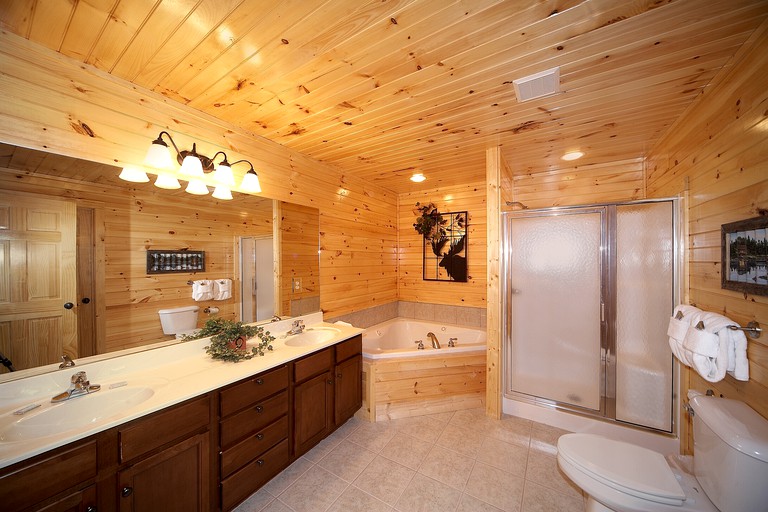 Cabins (United States, Gatlinburg, Tennessee)