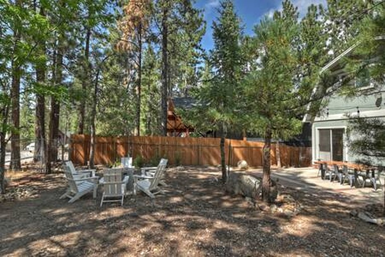 Cabins (United States of America, Big Bear City, California)