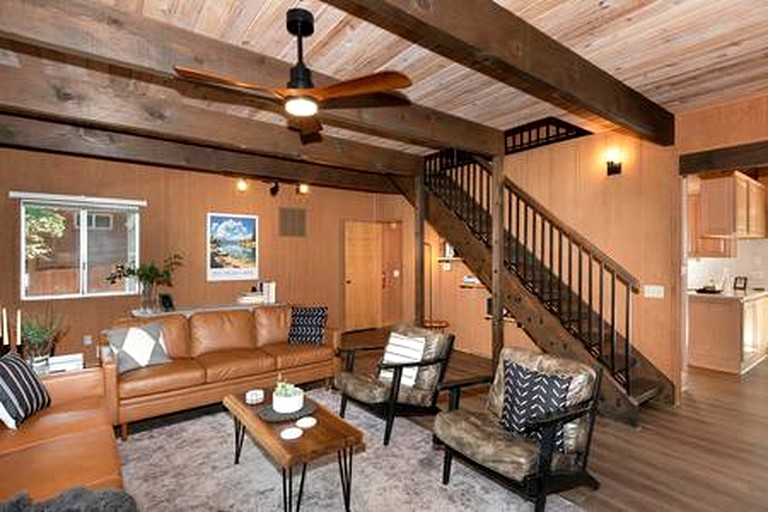 Cabins (United States of America, Big Bear City, California)
