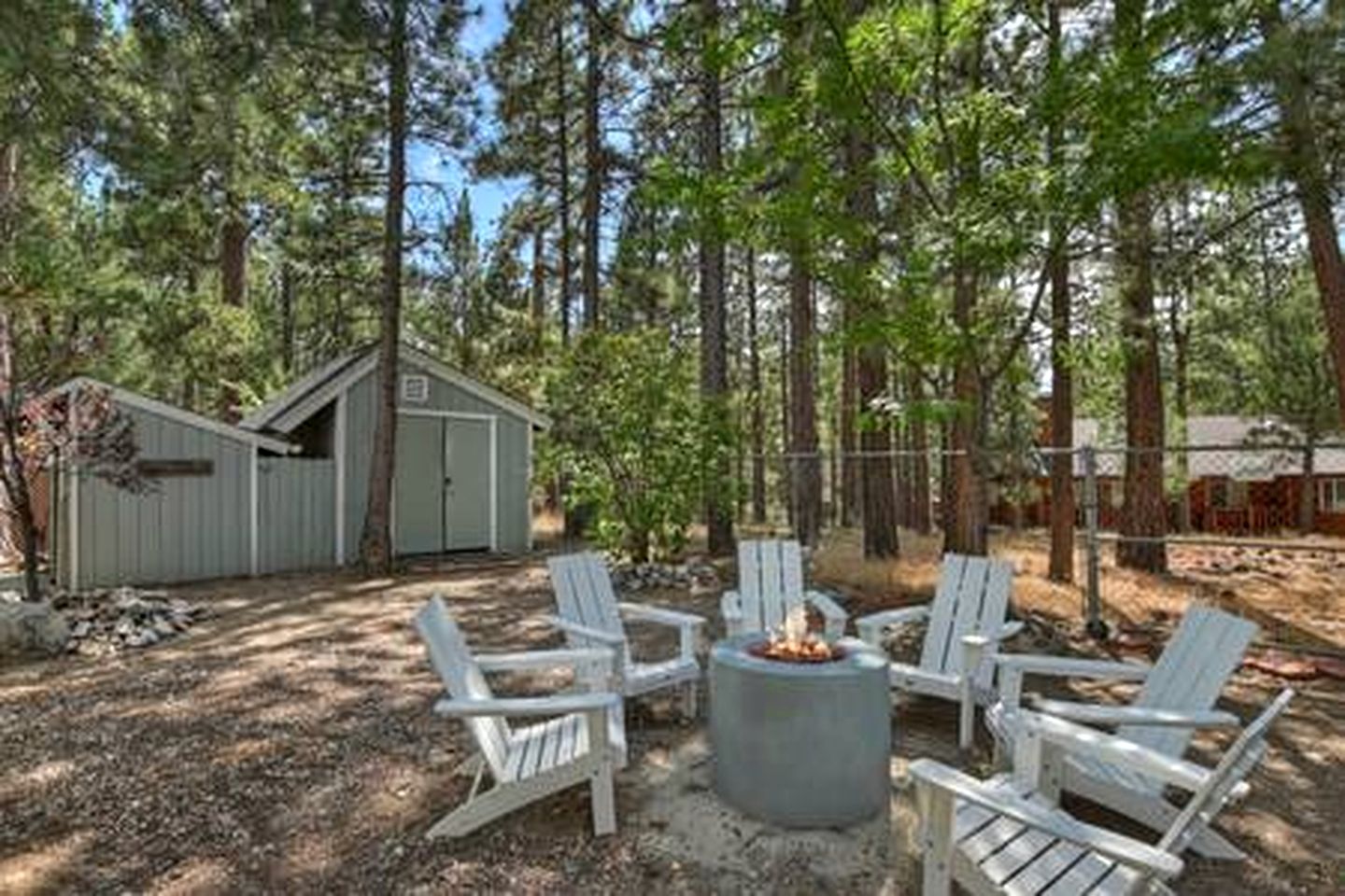 Spacious Modern Cabin Near Big Bear Lake in California