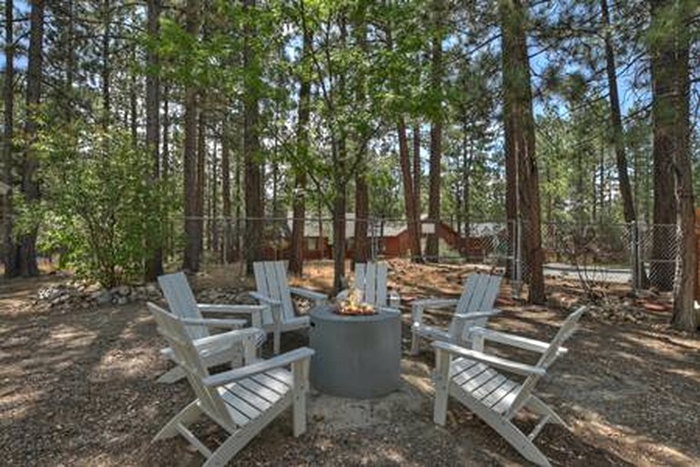 Cabins (United States of America, Big Bear City, California)