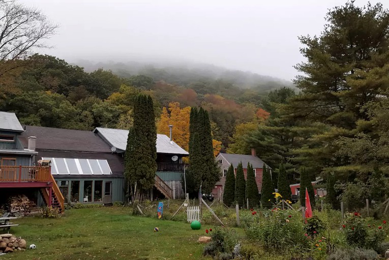 Nature Lodges (Cummington, Massachusetts, United States)