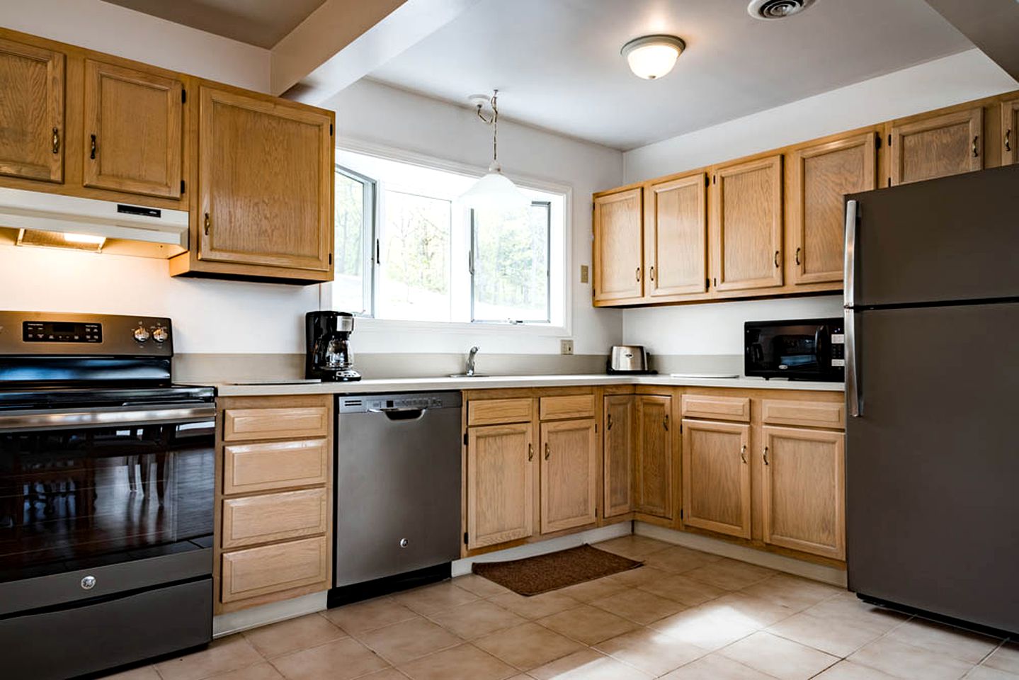 Luxurious A-Frame Vacation Getaway Overlooking Seneca Lake in Hector, New York