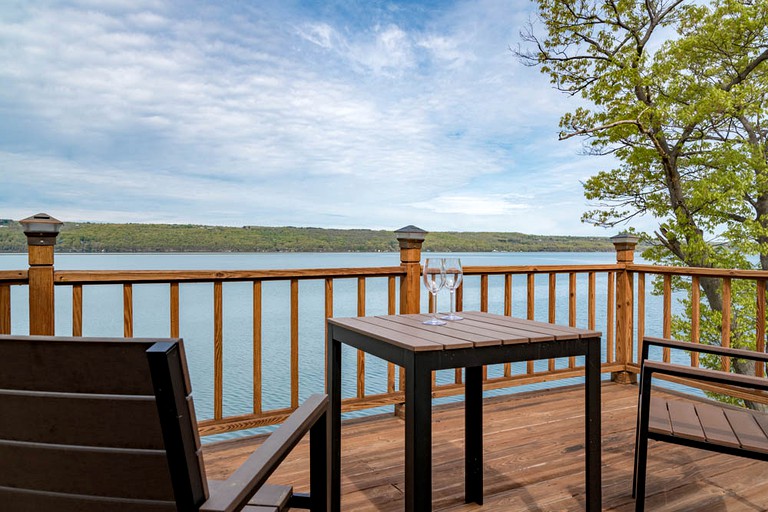 Cottages (Hector, New York, United States)