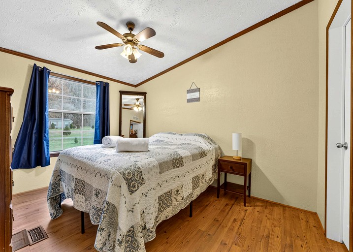 Vacation Rentals (United States of America, --, West Virginia)