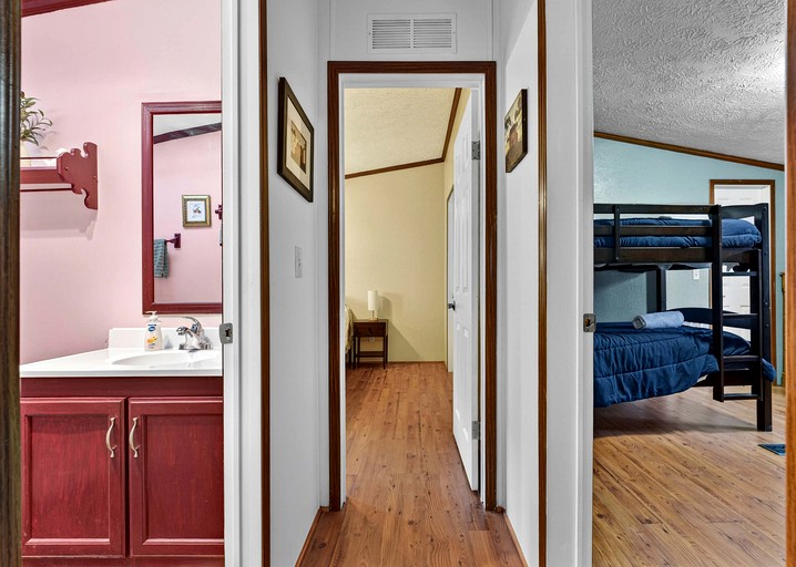 Vacation Rentals (United States of America, --, West Virginia)