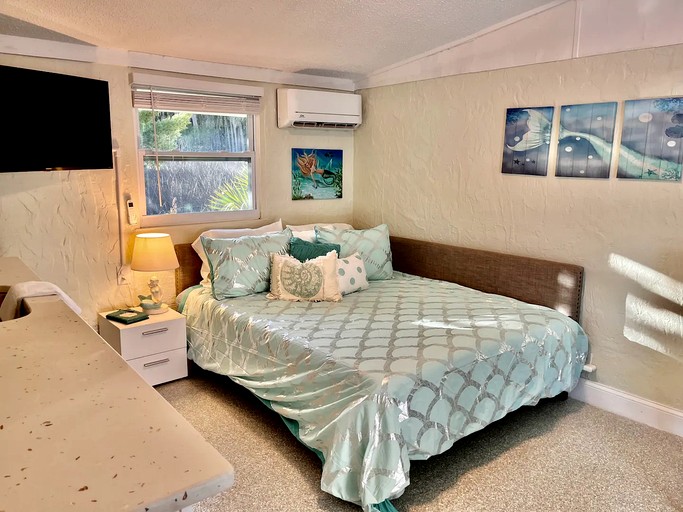 Cottages (United States of America, Weeki Wachee, Florida)